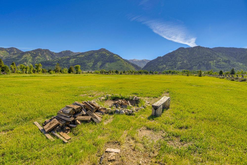 Thayne Retreat with Mountain Views - Near Trails!